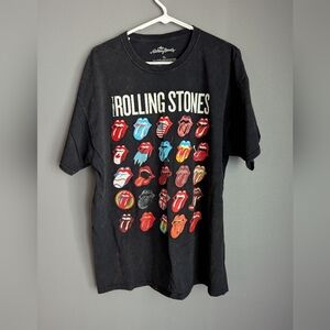 The rolling Stones acid wash black t-shirt size XL 100% cotton 22x20x 29.5